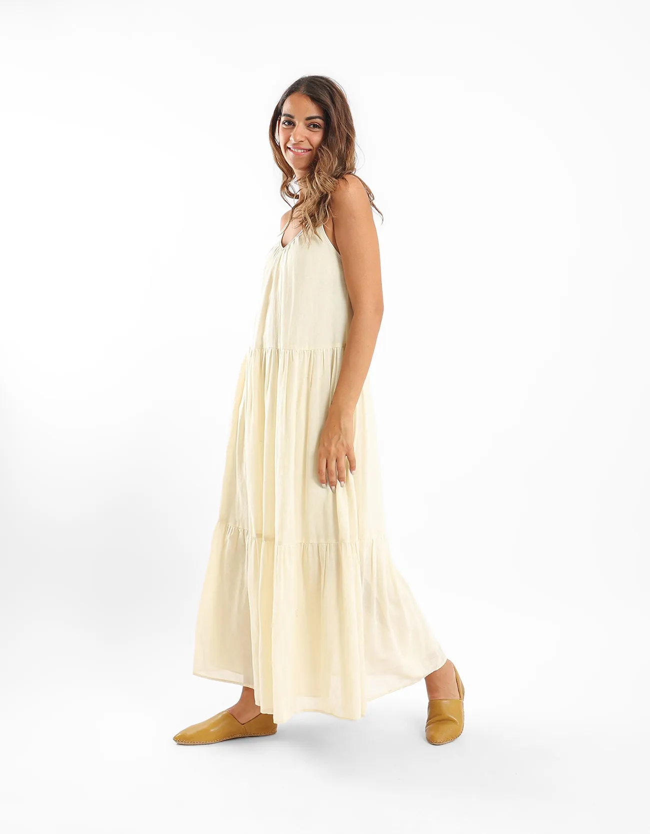 Sleeveless long tear dress